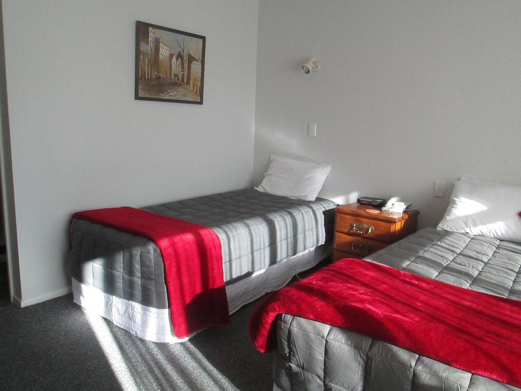 Awatea Park Motel Palmerston North Eksteriør bilde