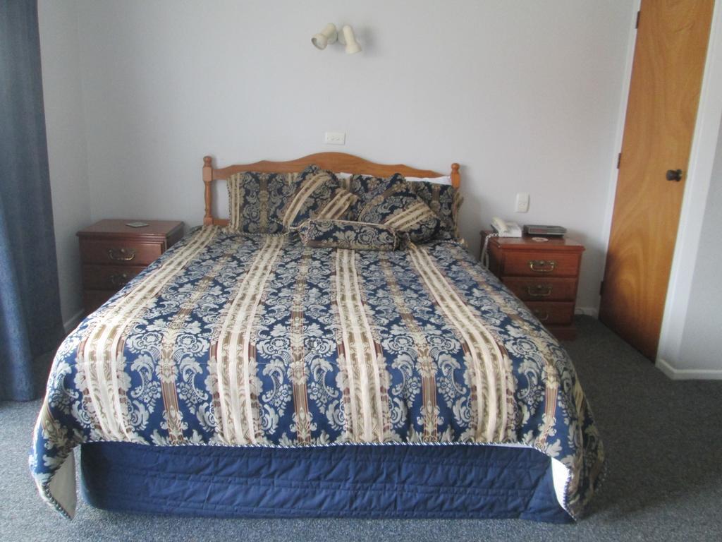 Awatea Park Motel Palmerston North Eksteriør bilde